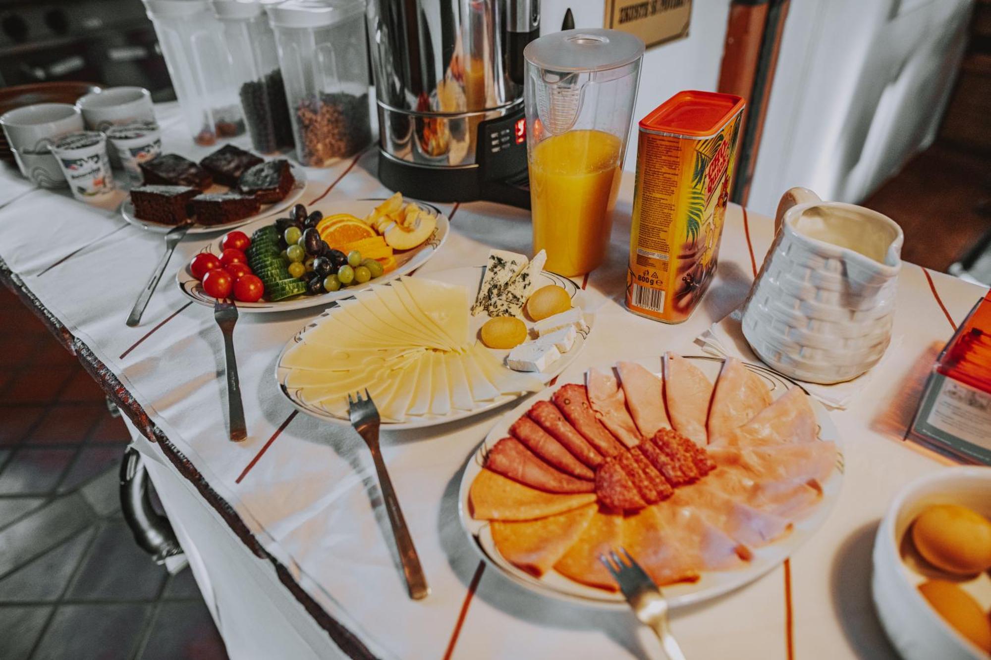 Belsky Dvur Hotel Bely Buitenkant foto