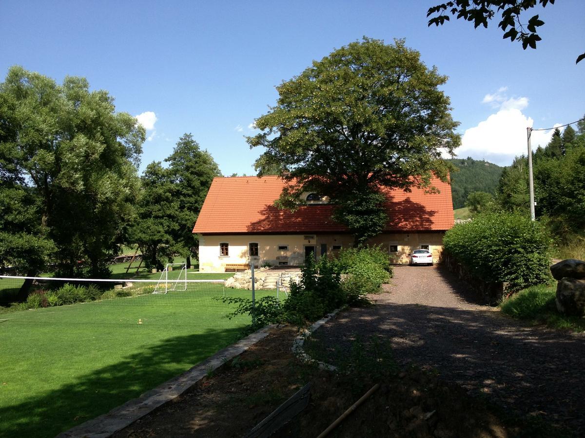 Belsky Dvur Hotel Bely Buitenkant foto