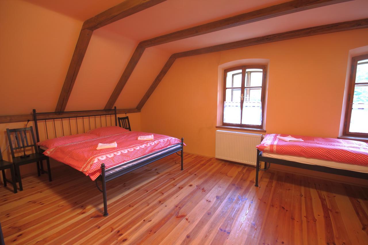 Belsky Dvur Hotel Bely Buitenkant foto